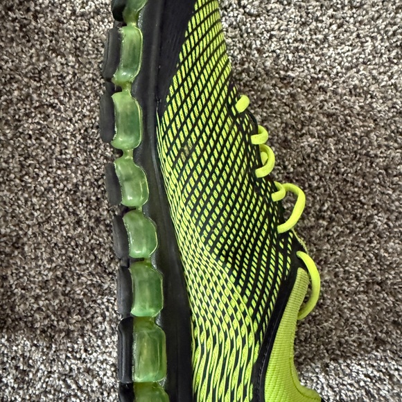 Reebok Lime Green Running Shoes - Picture 6 of 8